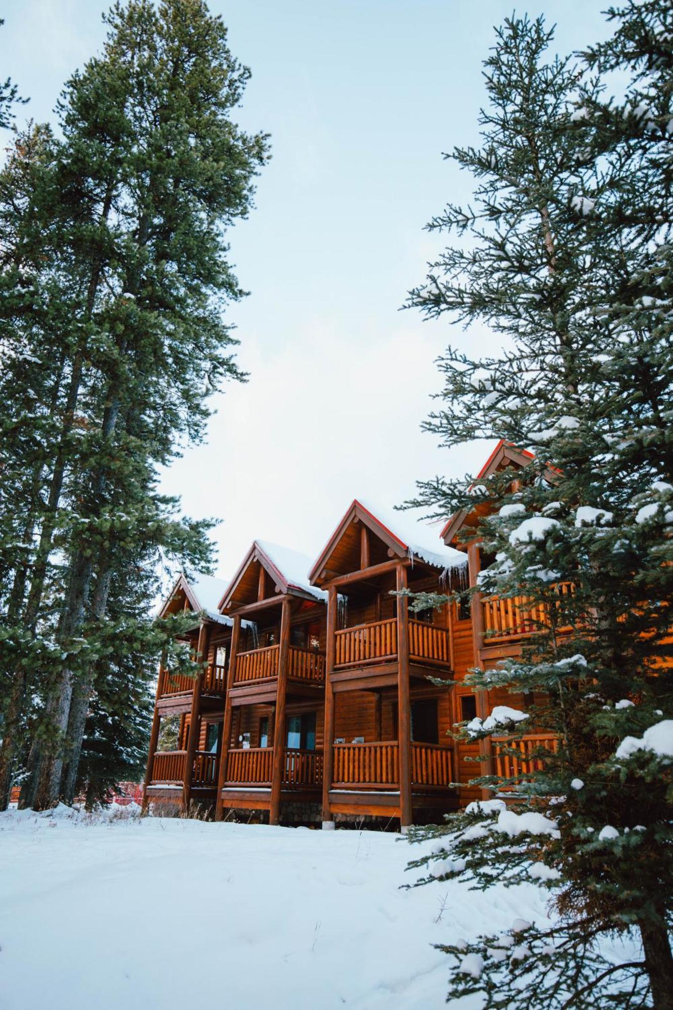 Baker Creek By Basecamp Hotel Lake Louise Eksteriør billede